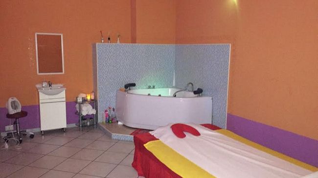 Firenze a luci rosse: prestazioni sessuali e recensioni sul web