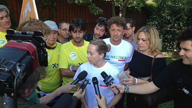 FdI: Meloni sfida Renzi a Firenze