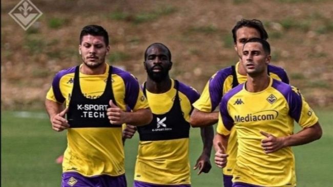 Fiorentina, le foto del primo allenamento al Viola Park