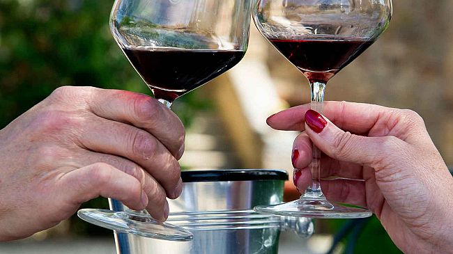 Vino toscano: il paradosso della tradizione in un mondo che cambia