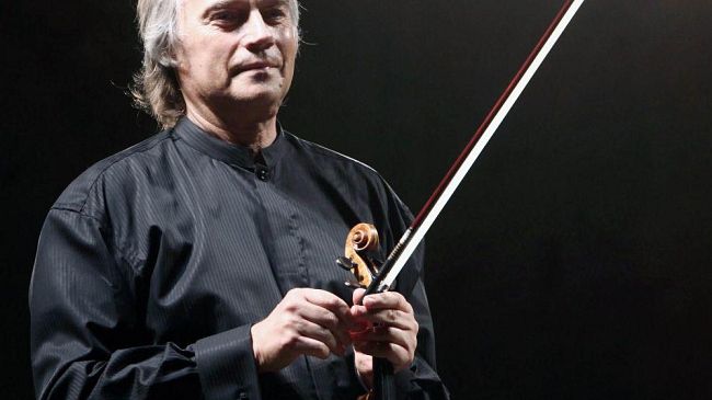 Boris Belkin in concerto con la Sofia Festival Orchestra diretta da Naydenov