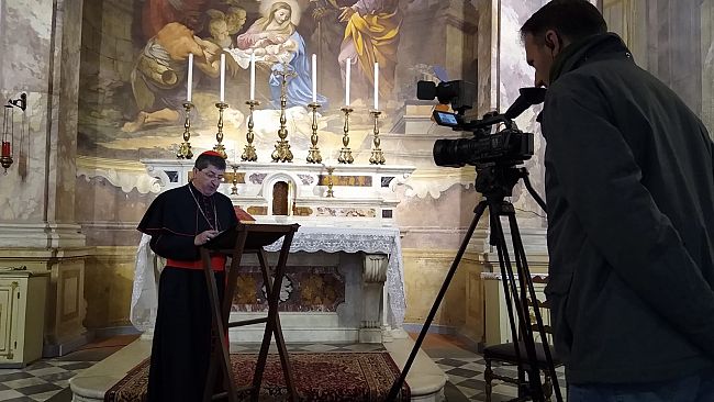 Il vescovo Bizzeti a Firenze chiede aiuto per le zone terremotate