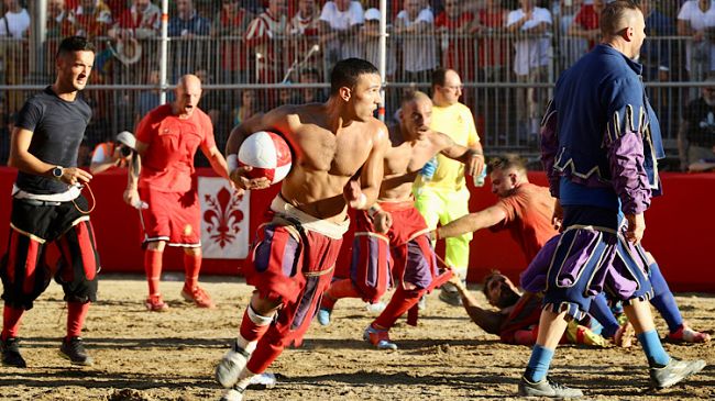 Calcio Storico: trionfo rosso e profondo azzurro, Lopez superstar
