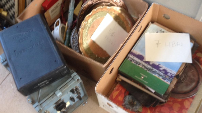 Pulci, abusivi al Mercato Antiquario: sequestrato anche un libro sulla Fiorentina