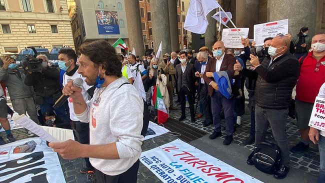 Bar, ristoranti e tutto il mondo del turismo italiano verso la capitale