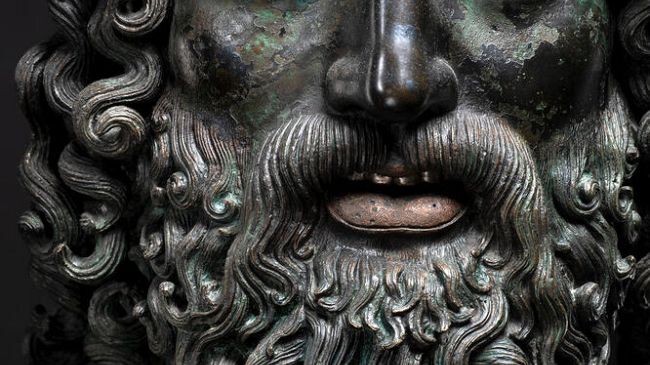 Bronzi di Riace: gli eroi venuti dal mare