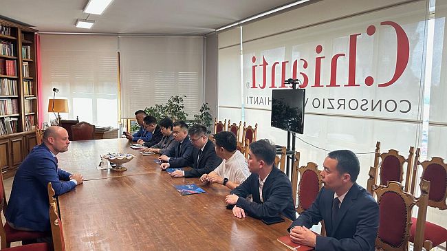 La Cina bussa alla porta del Chianti