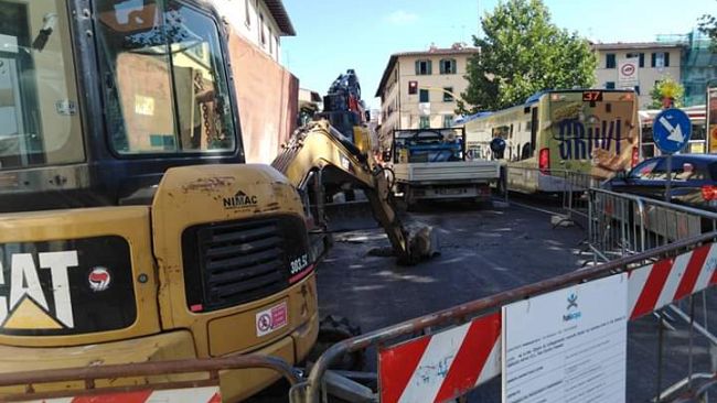 Lavori al Galluzzo, la protesta dei commercianti