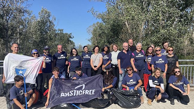 Tanti volontari per Plasticfree e Puliamo il Mondo 2023