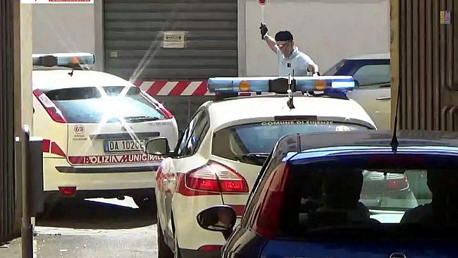 Sparatoria a Campo di Marte: agenti feriti