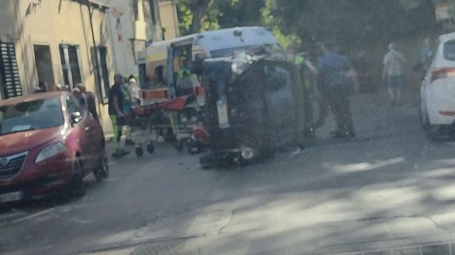 Galluzzo: incidente in via Gherardo Silvani 