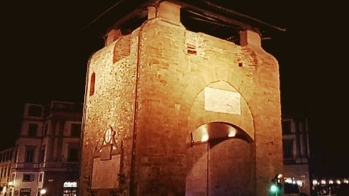porta-al-prato-si-colora-di-giallo