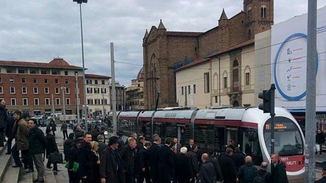 Polemica sul ​sondaggio della tramvia a Firenze