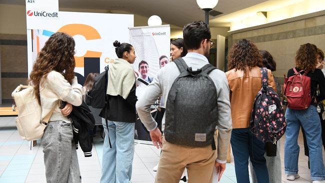 Career Day dell’Ateneo fiorentino: gli studenti incontrano le imprese