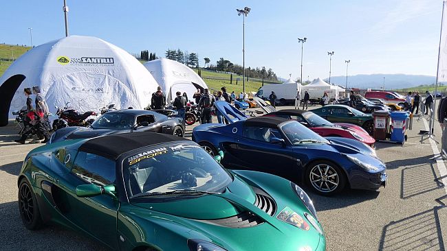 Lotus al Mugello domenica 4 maggio