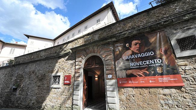 Apre 'Caravaggio e il Novecento. Roberto Longhi, Anna Banti'