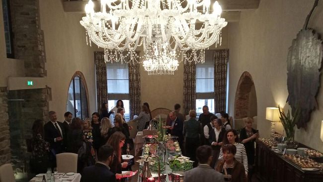 Turismo: trend e nuovi sviluppi digitali secondo la prima guida internazionale