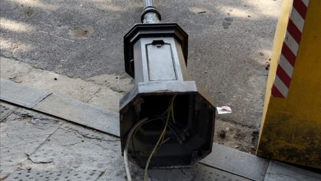 Brozzi: cade palo della luce, donna colpita