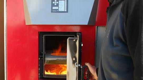 Caminetti e stufe a biomasse: mettersi in regola sul sito SIERT