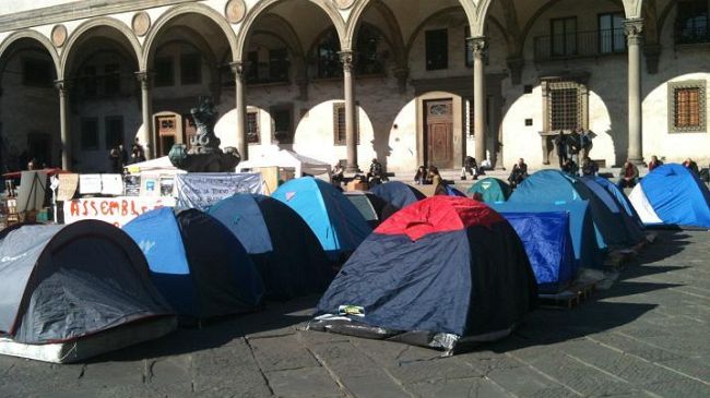 Accampamento degli indignati in SS. Annunziata, il Comune pensa allo sgombero