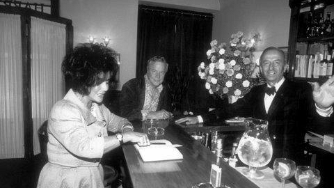 Liz la diva dagli occhi viola a spasso per Firenze