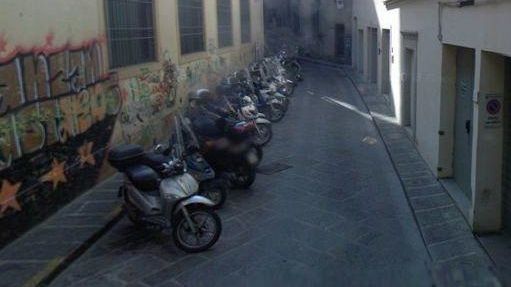 San Lorenzo: 5 motorini su 8 sono rubati