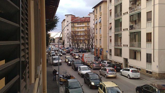 La mancata sincronizzazione dei semafori provoca ingorghi