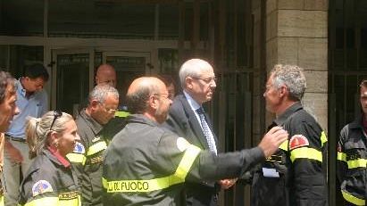 Un riconoscimento ai Vigili del fuoco