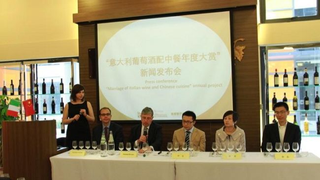 Cina: la Toscana tenta la via dell’e-commerce