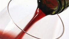 Vino, Italia locomotiva per produzione e commercio