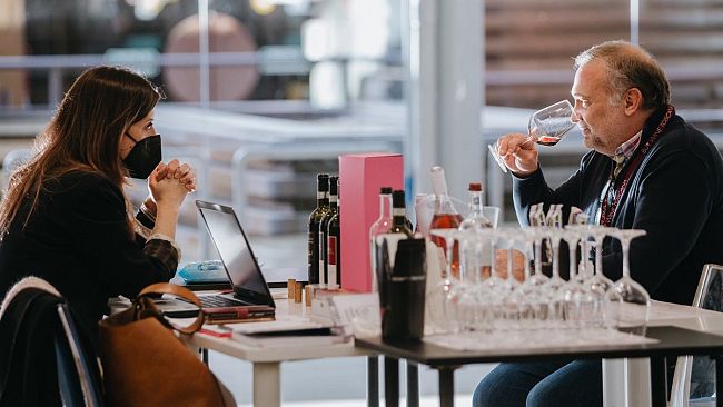 BuyWine: oltre 5 milioni di ordini all'estero per il vino toscano