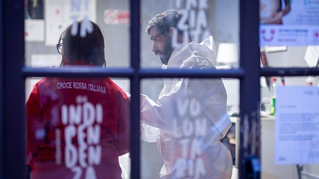 Covid, nuovi contagi in calo: oggi sono 291