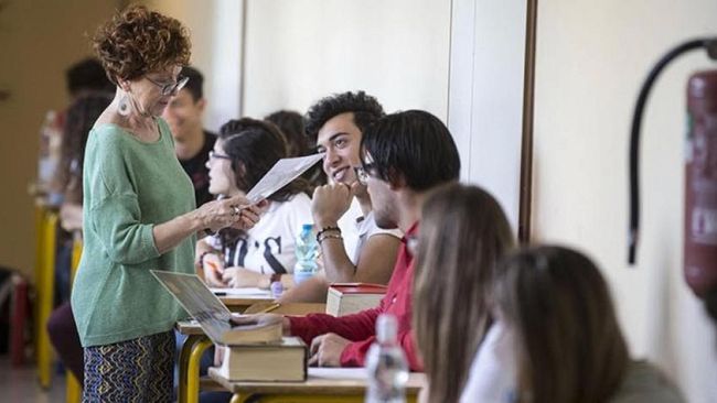Coronavirus: maturità 2020 senza commissari esterni