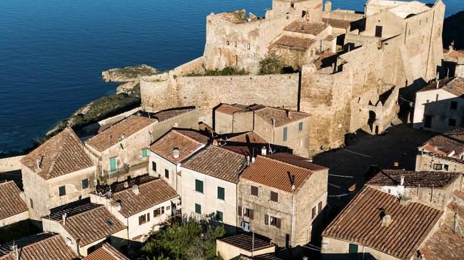 isola-del-giglio-libecciata-festival-di-libri-letture-e-narrazioni