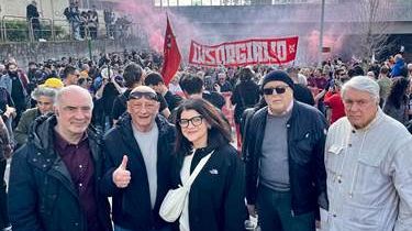 Ex Gkn: Fnsi, Ast e Ordine dei giornalisti in corteo con i lavoratori 