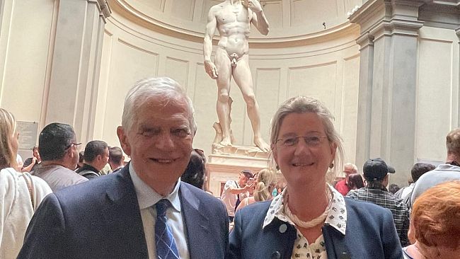 Josep Borrell in visita alla Galleria dell'Accademia