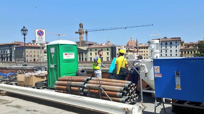 Lungarno Torrigiani: voragine in attesa delle responsabilità