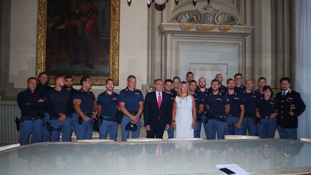 Rapina a Porta a Prato: i ringraziamenti in Prefettura alla Polizia di Stato