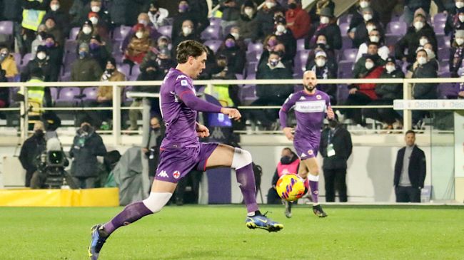 Vlahovic si presenta alla Juve e ringrazia Firenze