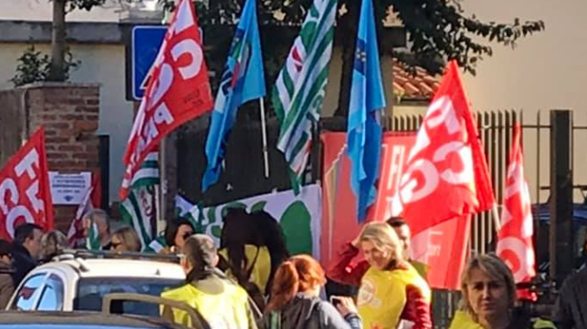 Scuola: presidio per il regolare inizio delle lezioni