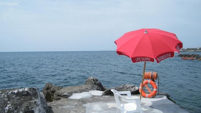 Ordinanza di divieto di balneazione anche a Livorno