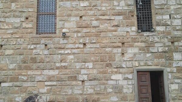 Routine is Fantastic, stendardo a Palazzo Vecchio