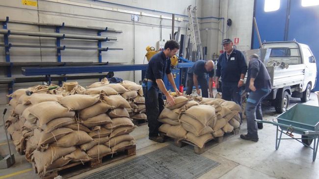 Precipitazioni in Toscana, pronta la sabbia per il previsto peggioramento meteo