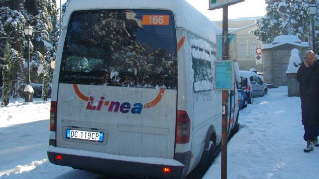 Neve, ritardi e disagi in tutta la Toscana
