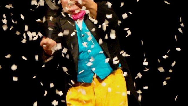 Spazio Alfieri: da mercoledì 7 l'illusionismo di Bustric