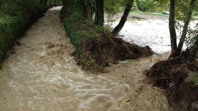 Prato: piogge fortissime, torrenti esondati ed evacuazioni 