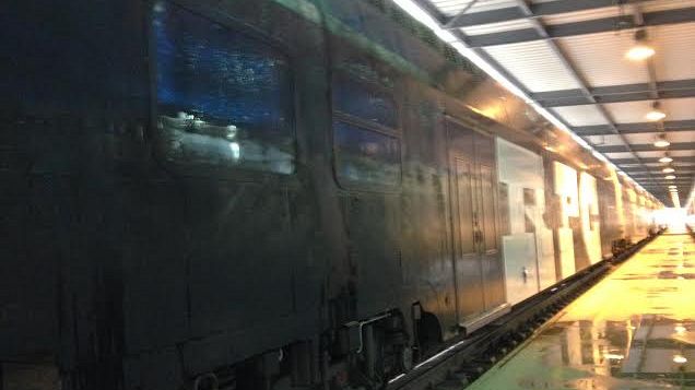 Ferrovie: vandali in azione sui treni regionali