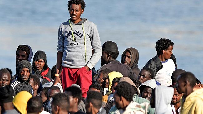Sbarco di 346 migranti in due porti, la Regione Toscana è contraria