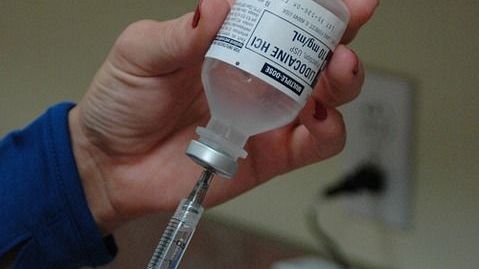 Meningite in Toscana, nuovo caso: 13enne ricoverato al Meyer