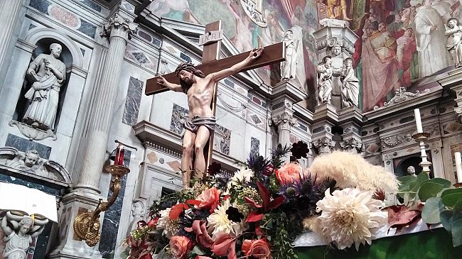 Certosa del Galluzzo: nuovo crocifisso, dono delle Clarisse 